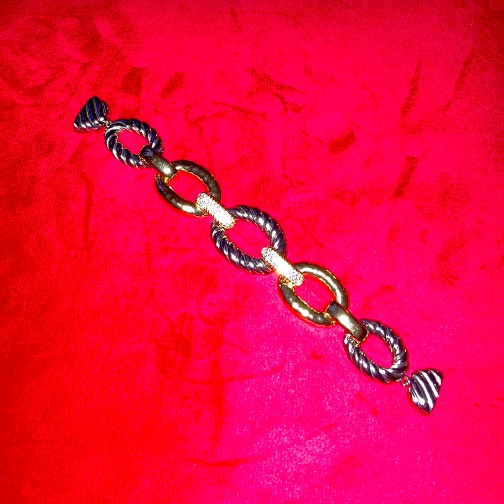 gold and silver linked bracelet